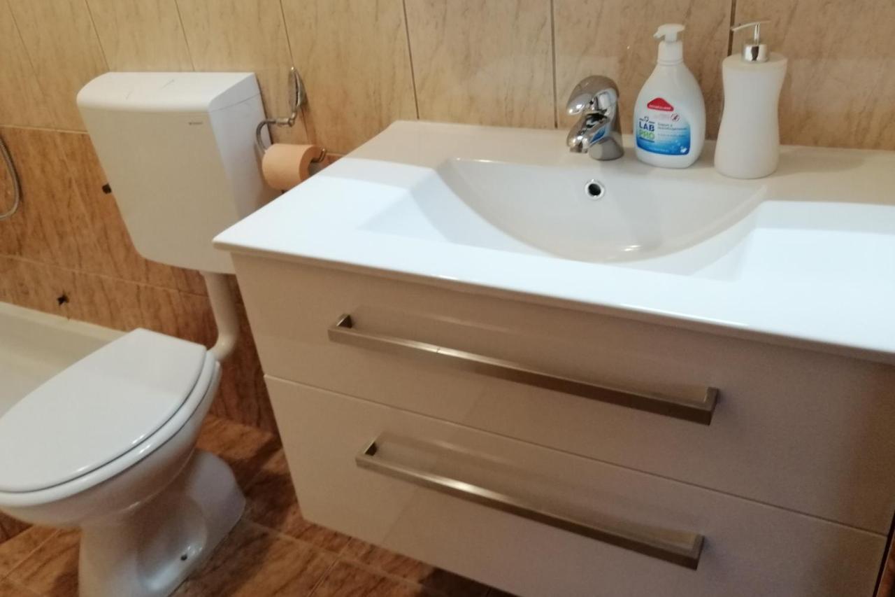 Apartman Stela Rab Town Ngoại thất bức ảnh
